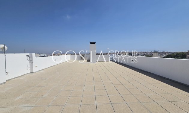 Resale - Villa -
Orihuela - Villamartin