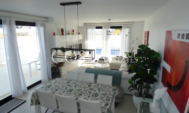 Resale - Villa -
Rojales - Ciudad Quesada
