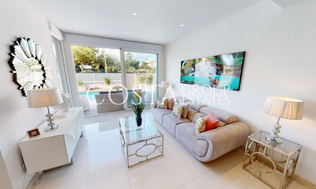 Resale - Villa -
Torrevieja - Torrevieja Centro