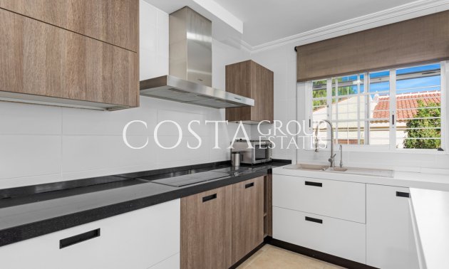 Resale - Villa -
Orihuela - Los Balcones