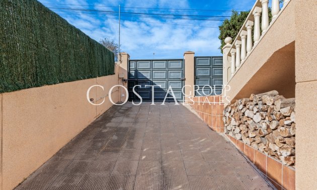 Resale - Villa -
Orihuela - Los Balcones