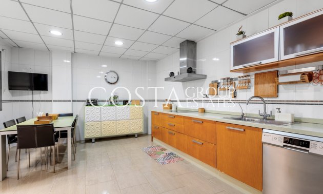 Resale - House -
Guardamar del Segura - Guardamar del Segura Centro