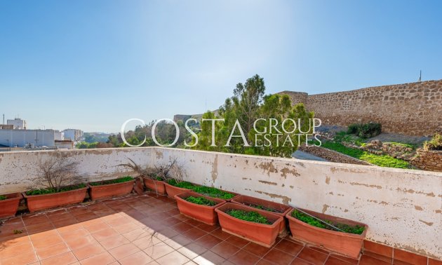 Resale - House -
Guardamar del Segura - Guardamar del Segura Centro