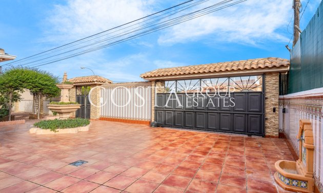 Wiederverkauf - House -
Torrevieja - Torrevieja Centro