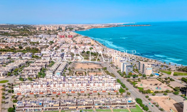 Resale - Apartments -
Orihuela - Mil Palmeras