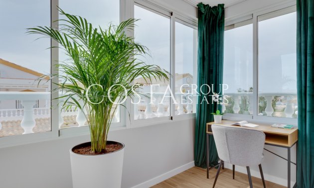 Resale - House -
Orihuela - Orihuela Costa
