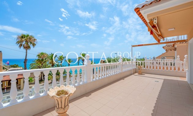 Herverkoop - Villa -
Torrevieja - Torrevieja Centro