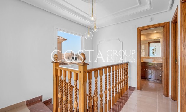 Herverkoop - Villa -
Torrevieja - Torrevieja Centro