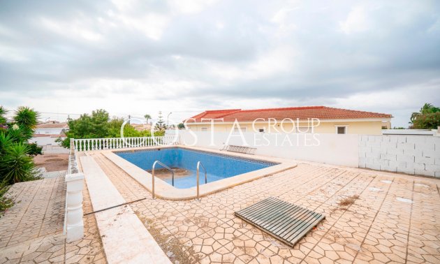 Resale - Villa -
Rojales - Ciudad Quesada