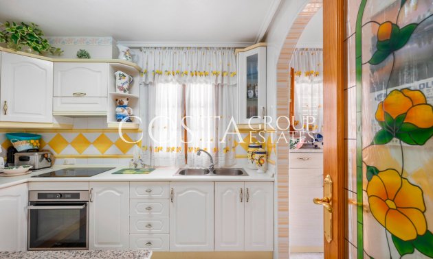 Resale - Villa -
Torrevieja - Torrevieja Centro