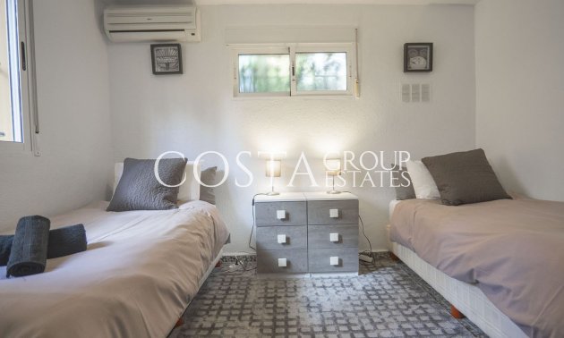 Resale - Villa -
Orihuela - Villamartin