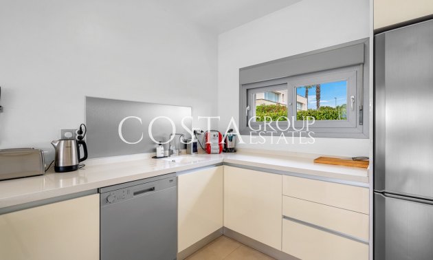 Resale - Villa -
Orihuela - Vista Bella Golf