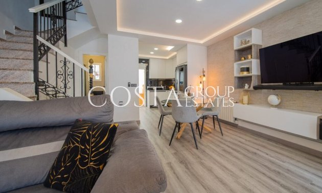 Resale - Villa -
Orihuela - Villamartin