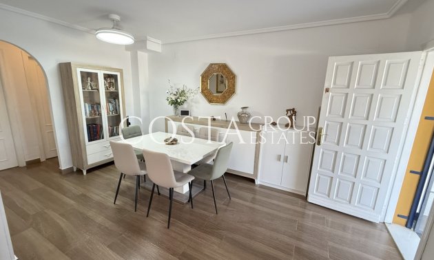 Revente - Villa -
Orihuela - La Zenia
