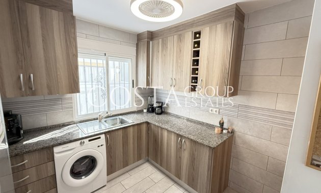 Revente - Villa -
Orihuela - La Zenia