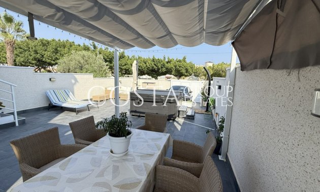 Revente - Villa -
Orihuela - La Zenia