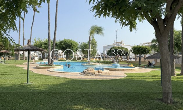 Revente - Villa -
Orihuela - La Zenia