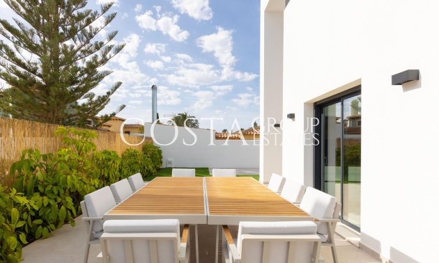 Herverkoop - Villa -
Torrevieja - Torrevieja Centro