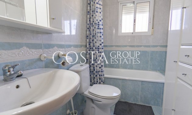 Resale - Villa -
Orihuela - Villamartin