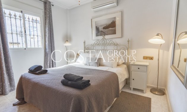 Resale - Villa -
Orihuela - Villamartin