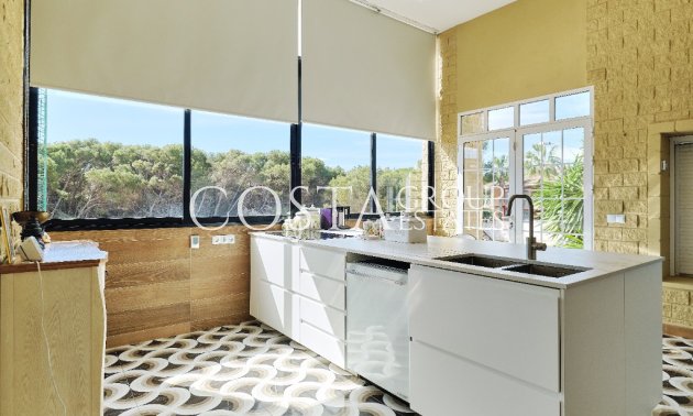 Revente - Villa -
Orihuela - Dehesa de Campoamor
