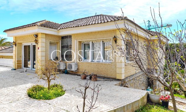 Revente - Villa -
Orihuela - Dehesa de Campoamor