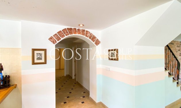 Odsprzedaż - Willa -
Orihuela - Villamartin