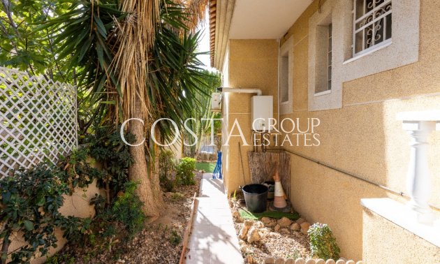 Resale - Villa -
Orihuela - Los Altos