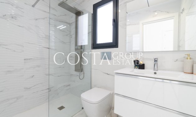 Resale - Villa -
Torrevieja - Torrevieja Centro