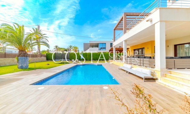 Wiederverkauf - Villa -
Orihuela - Cabo Roig