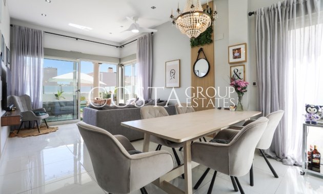 Resale - Villa -
Orihuela - Villamartin