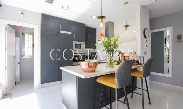 Resale - Villa -
Orihuela - Villamartin