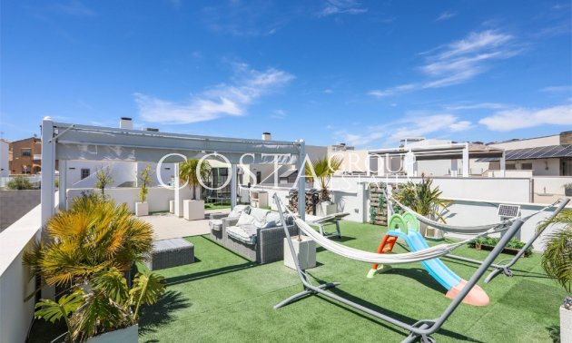 Resale - Villa -
Orihuela - Villamartin