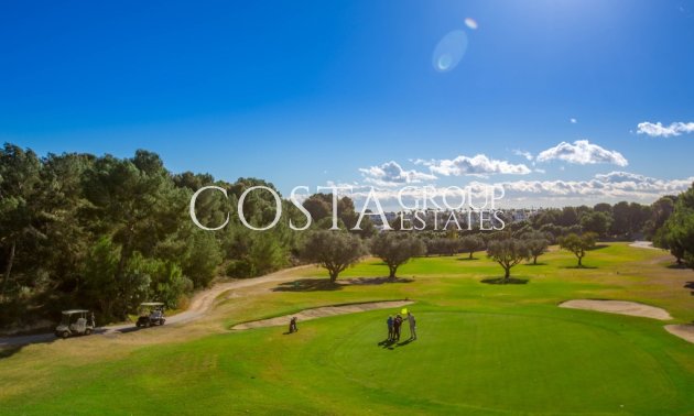 Resale - Villa -
Orihuela - Villamartin
