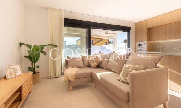 Resale - Villa -
Torrevieja - Torrevieja Centro