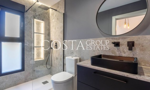 Resale - Villa -
Torrevieja - Torrevieja Centro