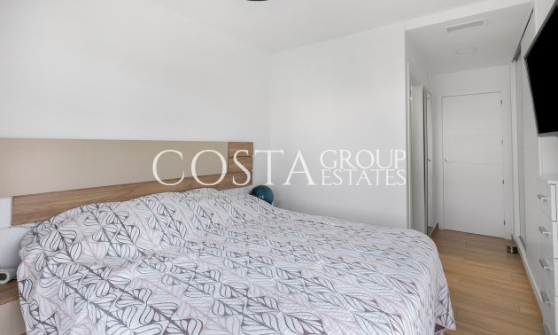 Resale - Villa -
Orihuela - Vista Bella Golf