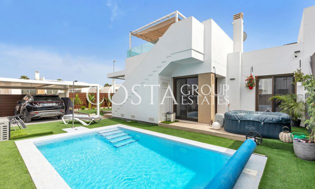 Resale - Villa -
Orihuela - Vista Bella Golf