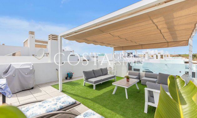 Resale - Villa -
Orihuela - Vista Bella Golf