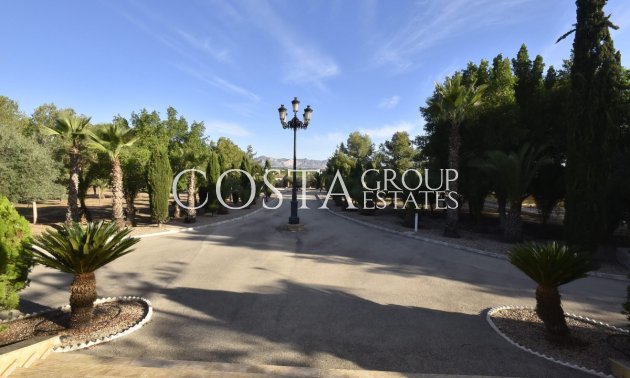 Resale - Villa -
Orihuela - La Matanza
