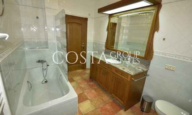 Resale - Villa -
Orihuela - La Matanza