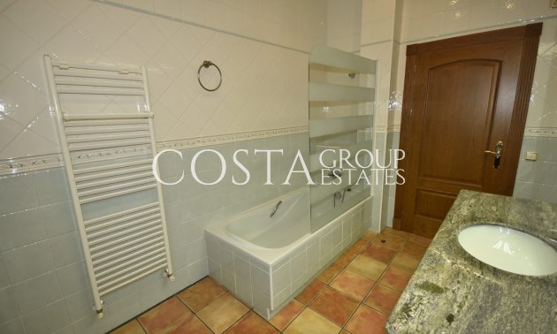 Resale - Villa -
Orihuela - La Matanza
