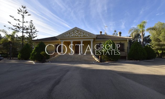 Resale - Villa -
Orihuela - La Matanza