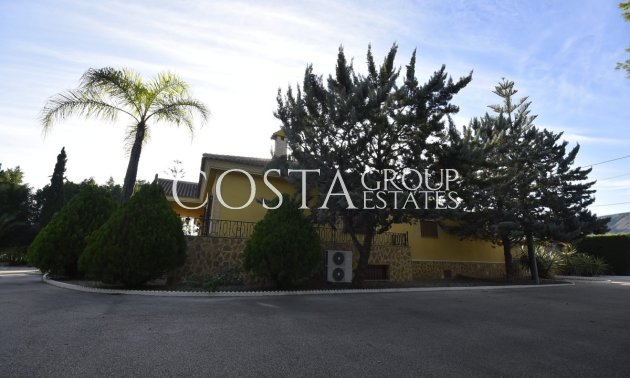 Resale - Villa -
Orihuela - La Matanza