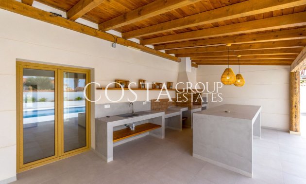 Herverkoop - Villa -
Torrevieja - Torrevieja Centro
