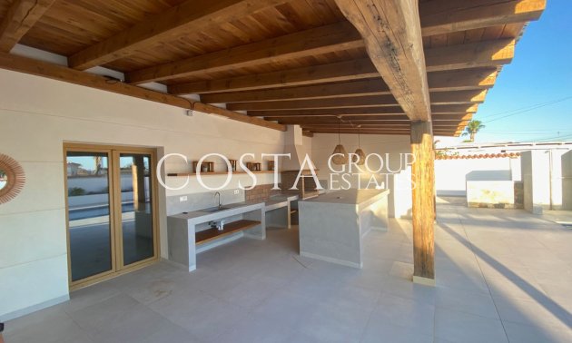 Herverkoop - Villa -
Torrevieja - Torrevieja Centro