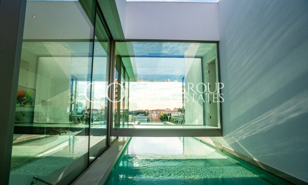 Resale - Villa -
Orihuela - Las Colinas Golf