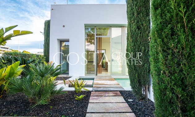 Resale - Villa -
Orihuela - Las Colinas Golf