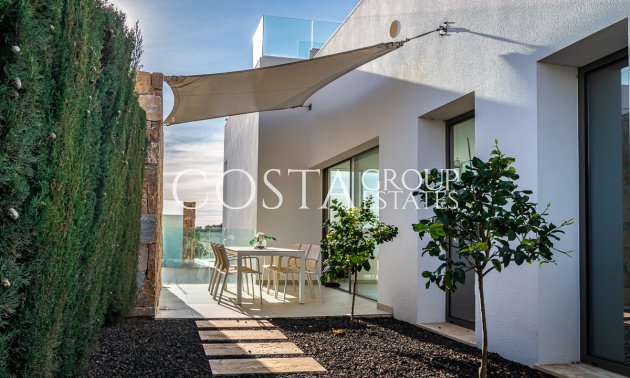 Resale - Villa -
Orihuela - Las Colinas Golf