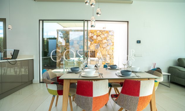 Resale - Villa -
Orihuela - Las Colinas Golf
